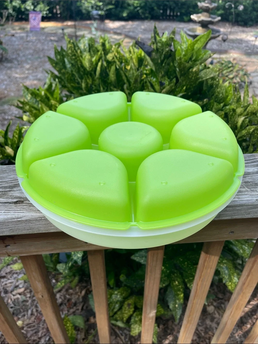 Vintage Tupperware Serving Center
